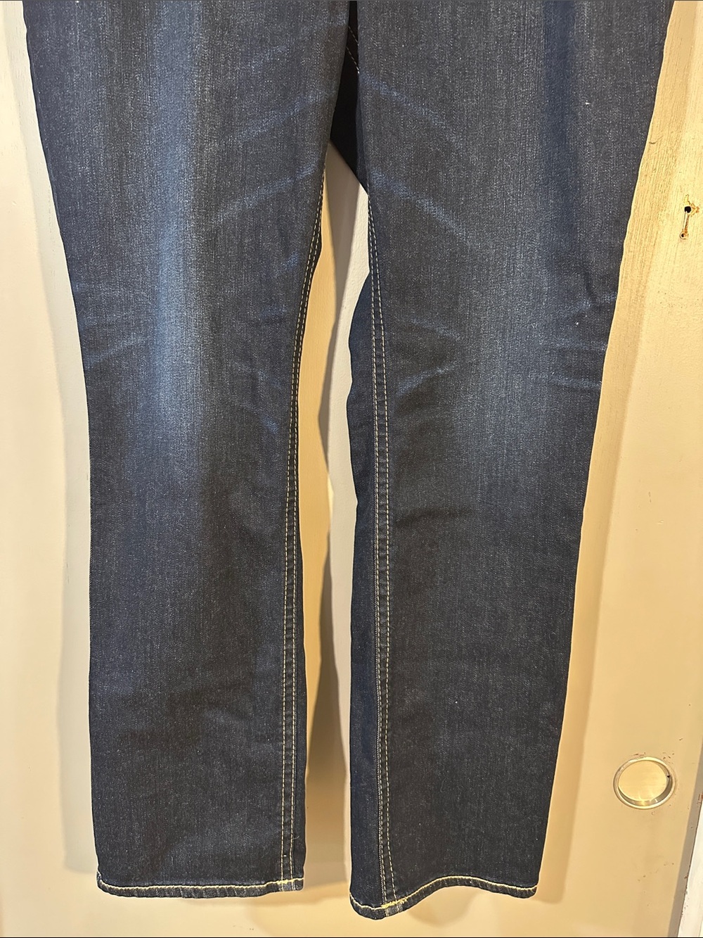 Silver Jeans Co. Women’s Size 18 Dark Wash Straight Bootcut Jeans 31.5” Inseam - Picture 6 of 8
